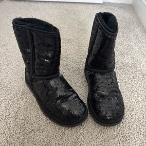 UGG Australia Black Sequin Winter Boots Classic Short Sparkles 3161 Size 6